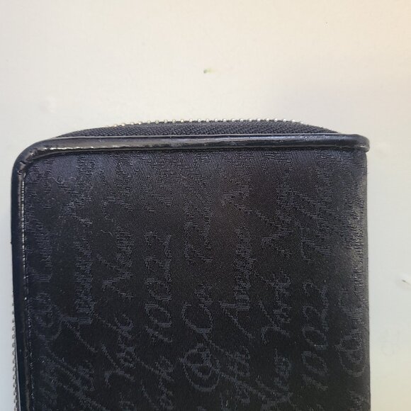 Tiffany & Co. New York Black Zip Canvas Wallet Made in Italy - Picture 3 of 8